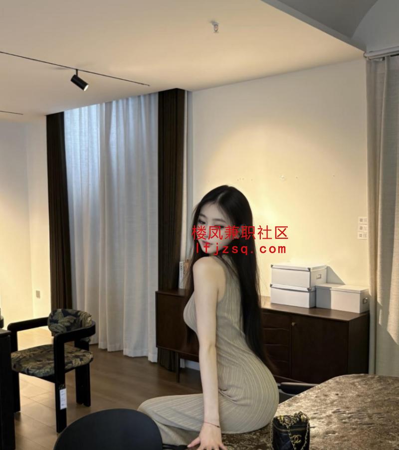 南宁市妹妹不穿内衣骚逼水多年轻有活力