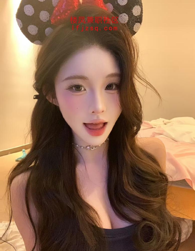 郑州完美身材外表清纯上床骚