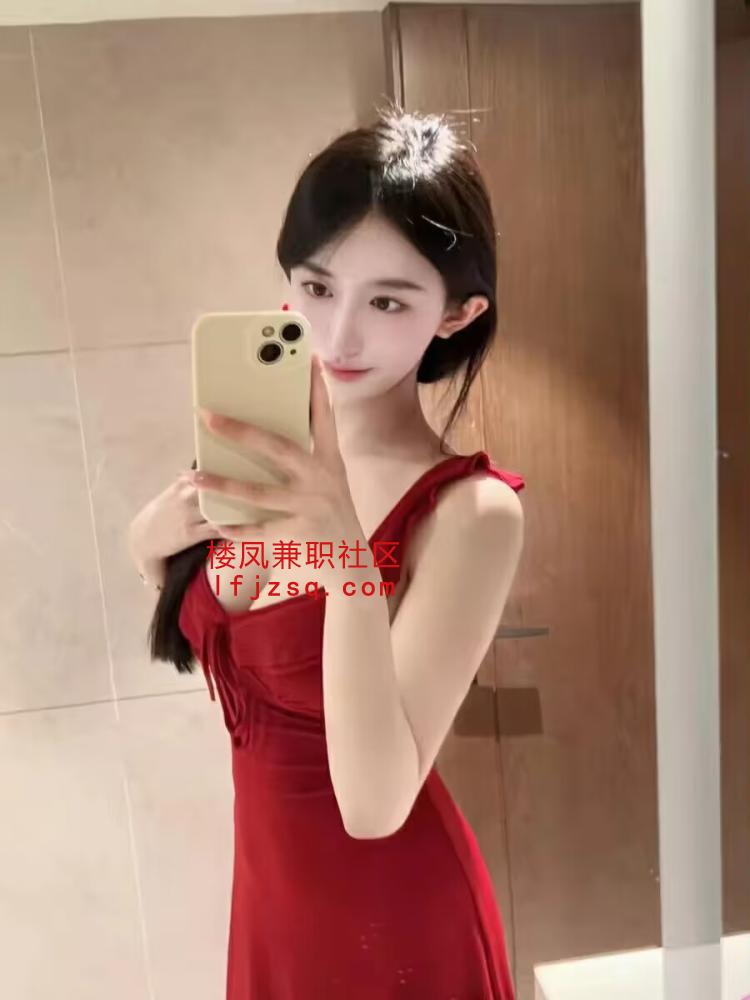 大同嫩妹骚穴很紧插进去一直淫语不断