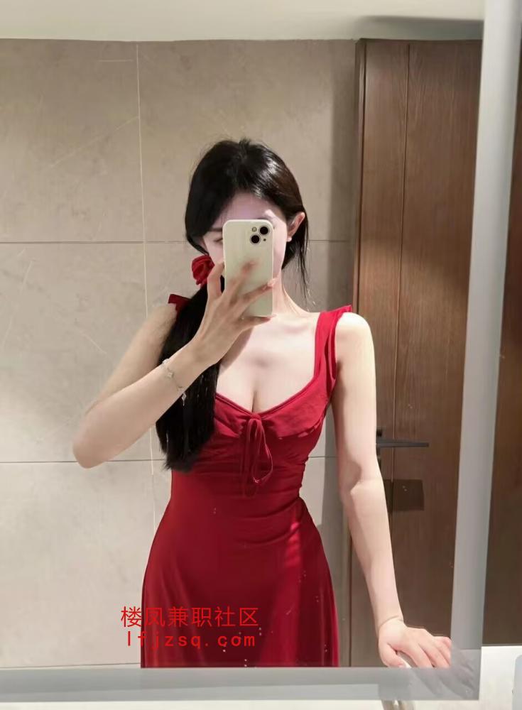 大同嫩妹骚穴很紧插进去一直淫语不断