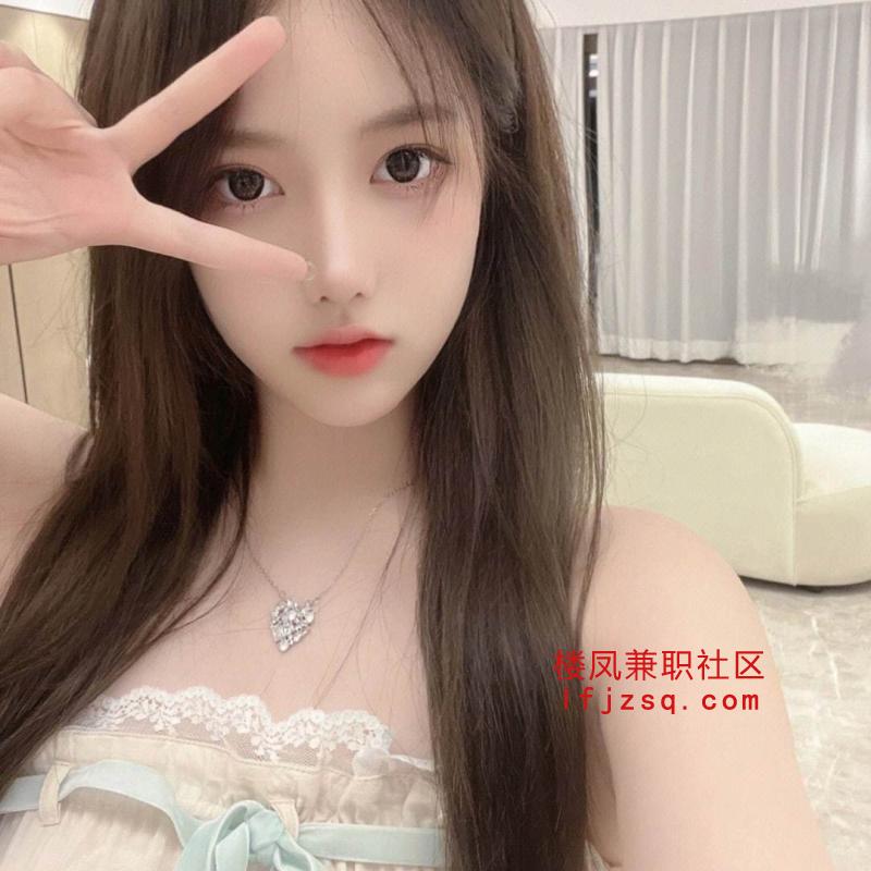 00后嫩妹粉鲍鱼水多穴紧