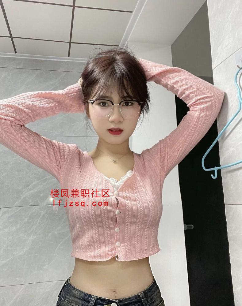 兼职学妹乖巧听话，自带公寓，