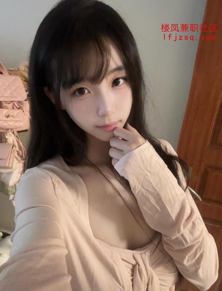 00后小骚妹可御可甜乖巧配合，品尝过才敢分享给狼友