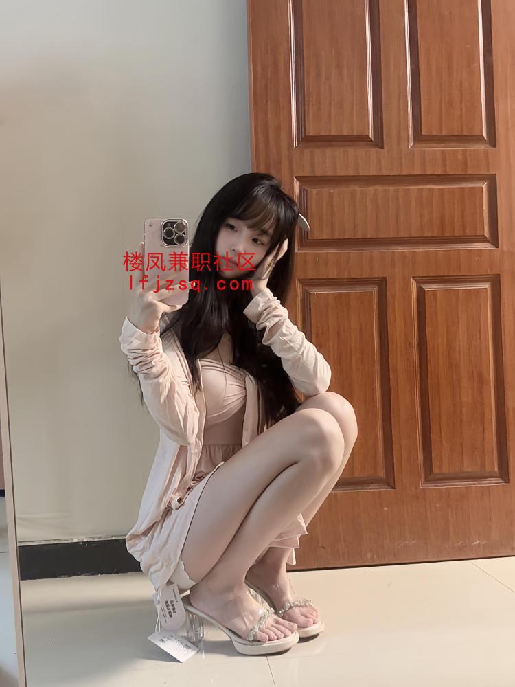 00后小骚妹可御可甜乖巧配合，品尝过才敢分享给狼友