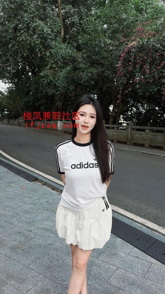 粉嫩多汁御姐极致诱惑
