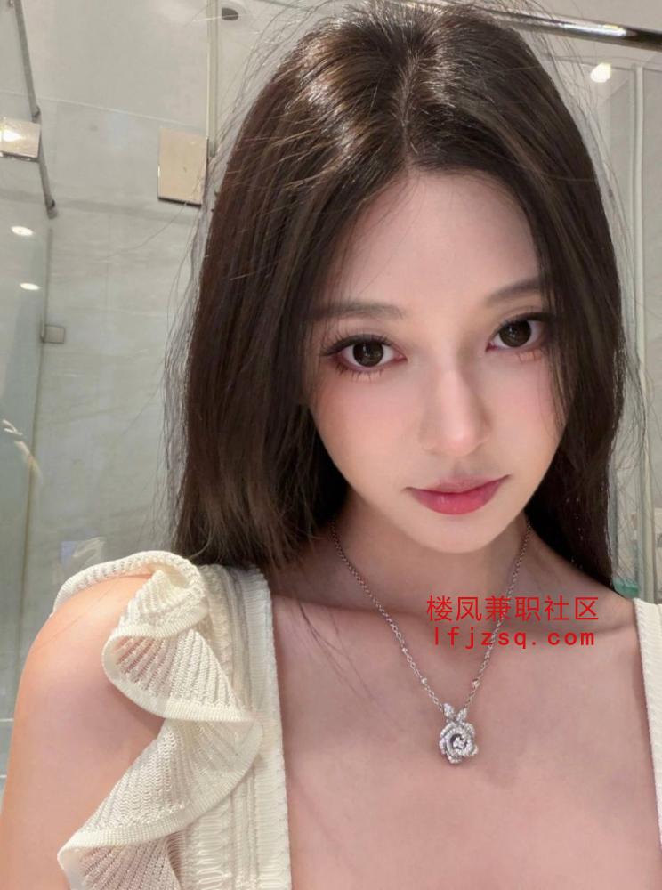 金华市职业学院妹子清纯反差初次下海兼职带工作室