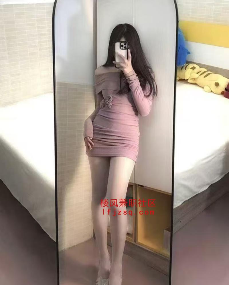 超温柔07小妹会各种姿势鲍鱼超粉汁也多