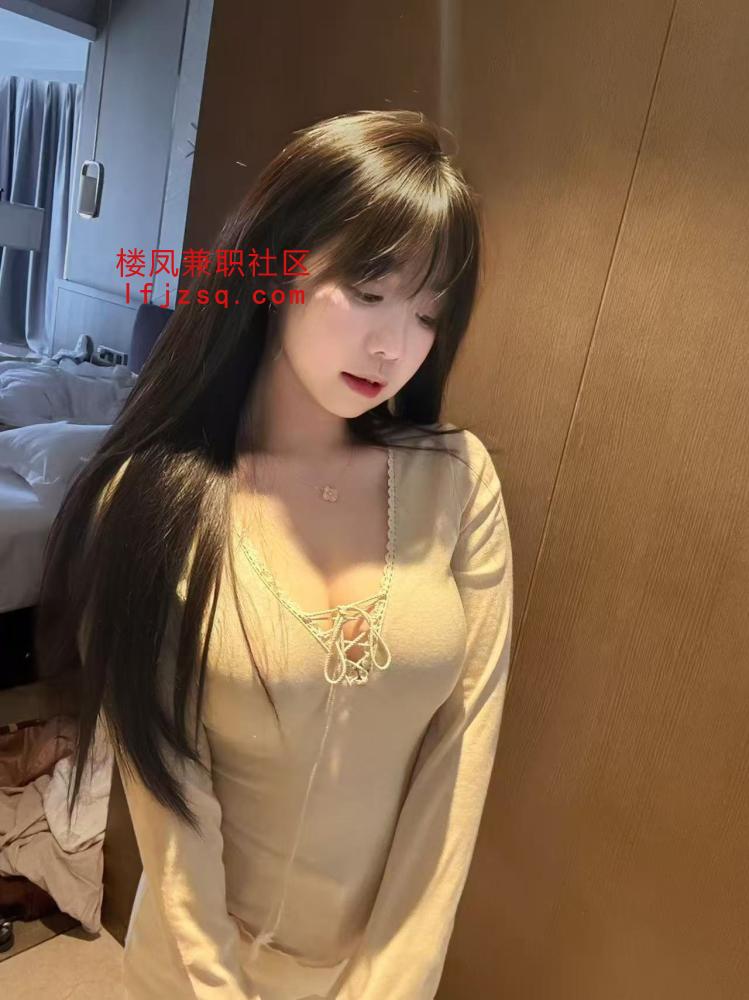 温柔大胸甜妹等着被调教