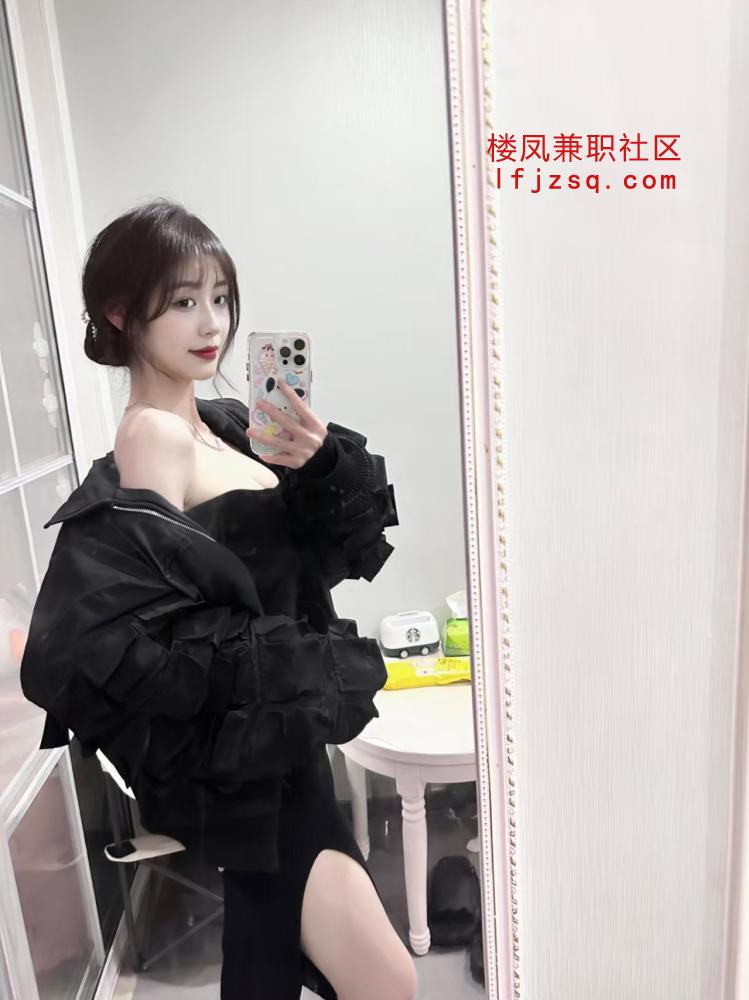 00后高颜值粉嫩女孩喷水淫娃又骚又野 敏感体质 蜜桃臀