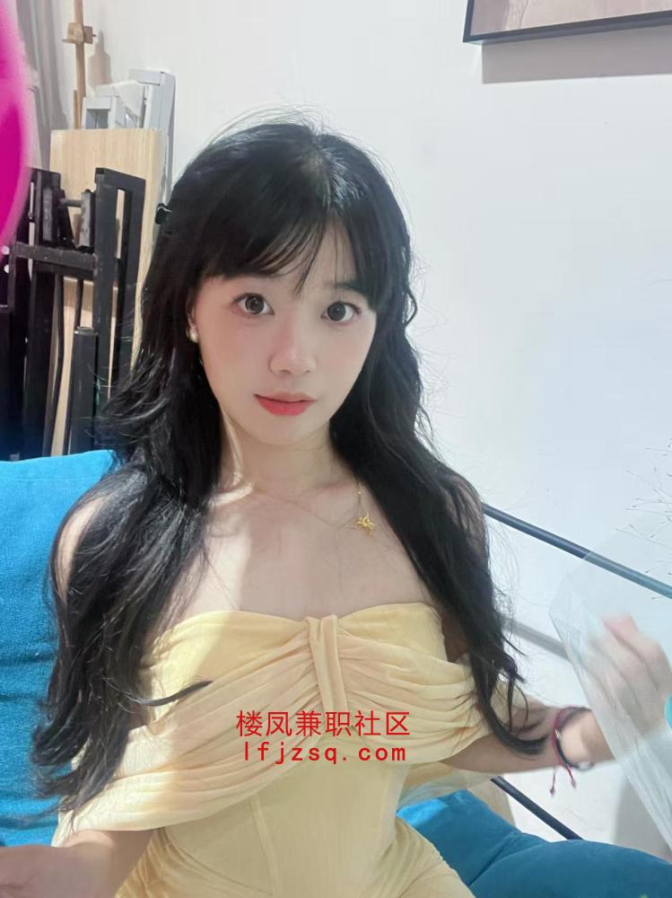 金安区粉嫩多汁清纯小妹