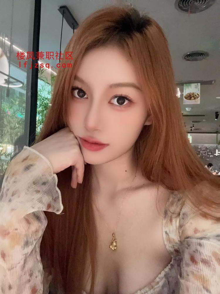 性欲超强小骚逼很嫩