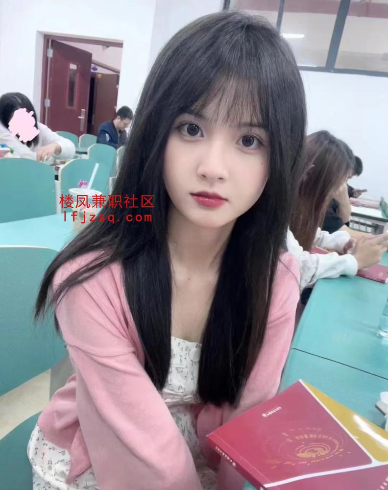 甜美大学生校花一样气质刚下海不久好粉嫩呀