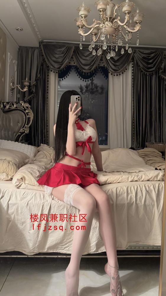 成都身材苗条迷人的老师