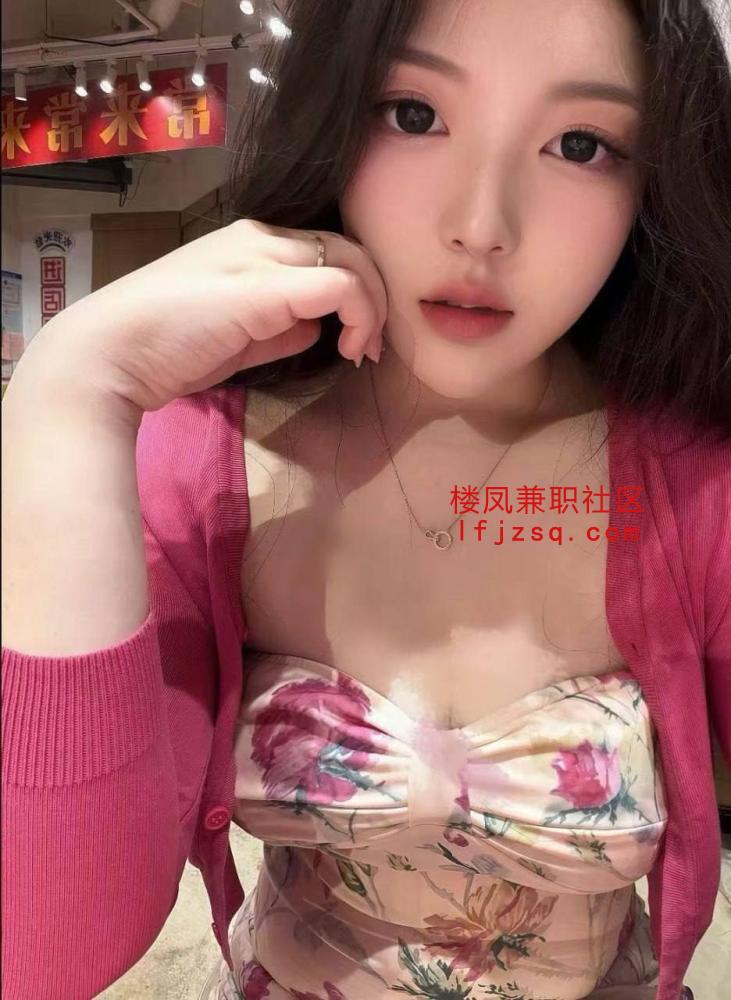 南海区兼职妹子脸蛋漂亮叫床声音好听很诱人