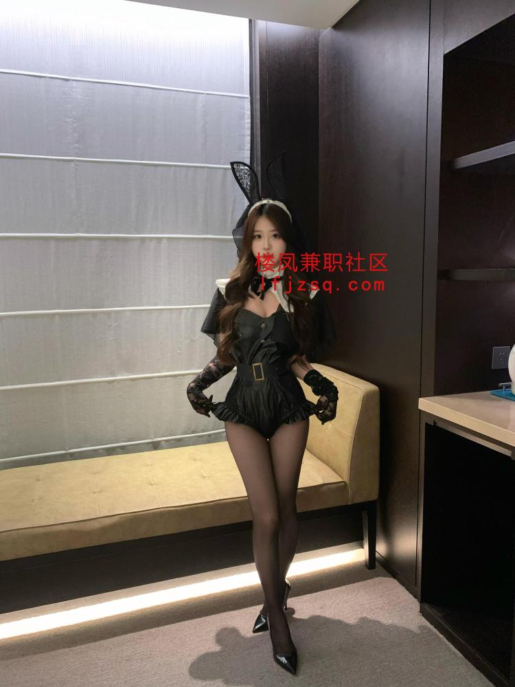 兼职性感长腿肉丝御姐易高潮可颜射