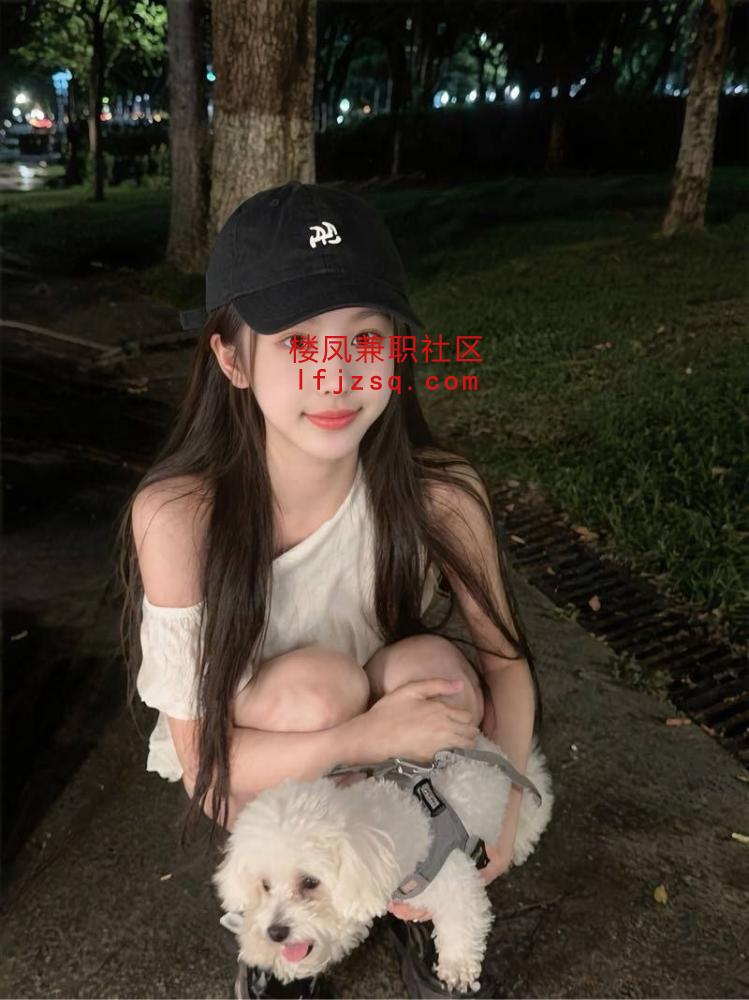 沈阳市漂亮妹妹下海兼职，粉嫩多汁前凸后翘蜜桃臀清纯嫩逼水多