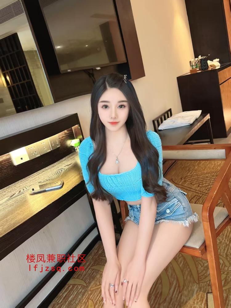 小嫩妹小粉穴刚下海兼听话服务好