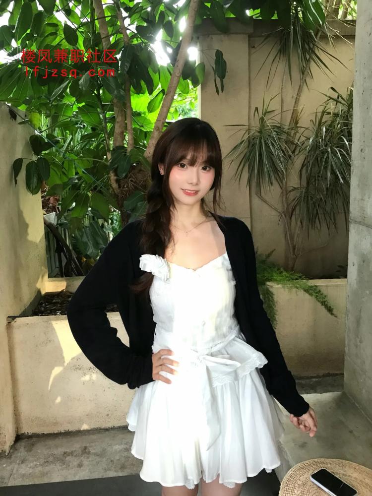 约草金湾学妹后入爽爽