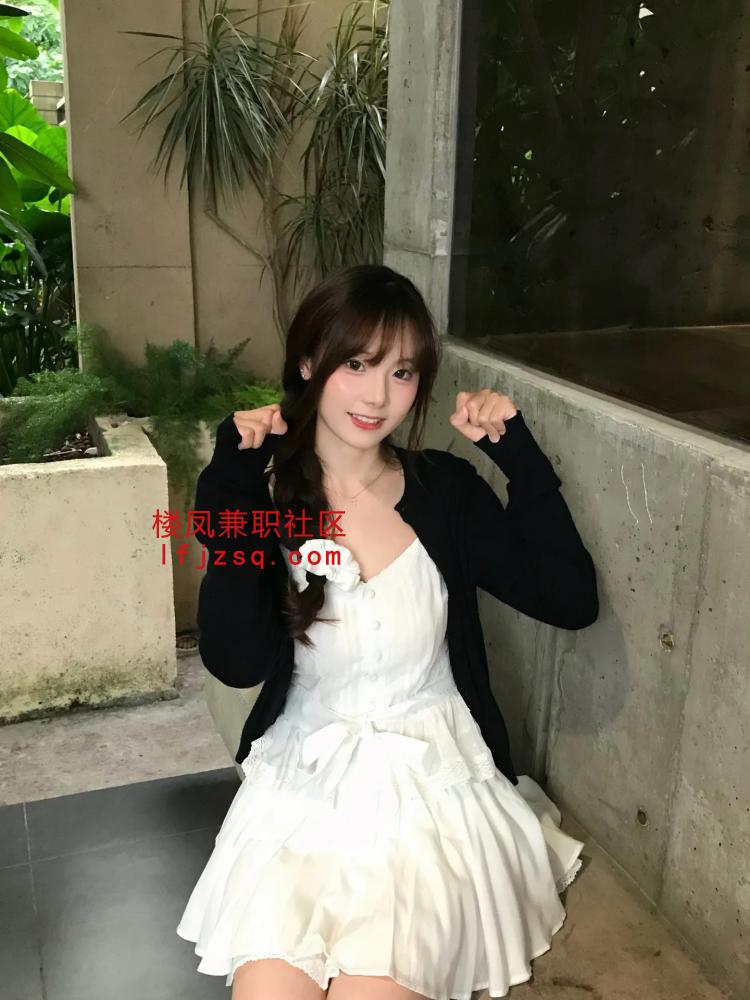约草金湾学妹后入爽爽