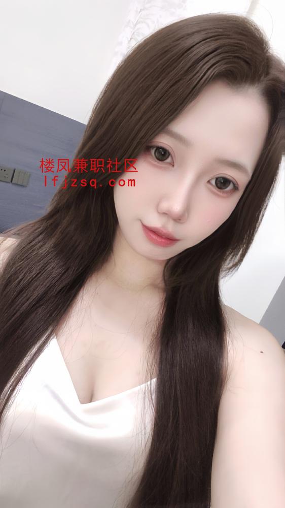 溧阳温润的小穴娇俏可人的身材