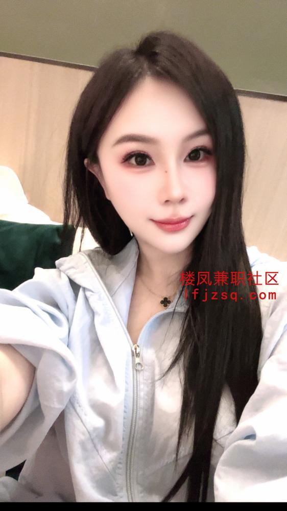 潞州区兼职性感大眯眯调情骚逼妹子