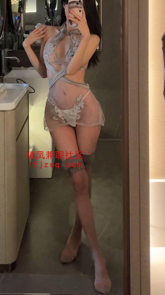 佛山小嫩妹假期出来兼职