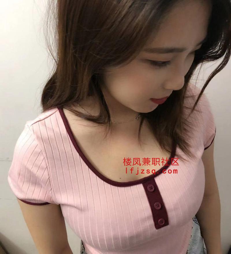 成都性感粉嫩身材非常棒大长腿黑丝御姐范