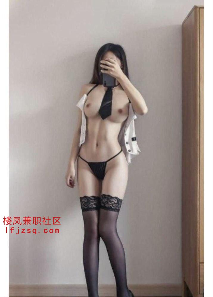 晋江长腿尤物放荡不羁配合各种姿势
