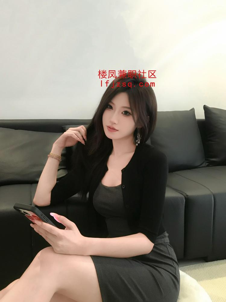 风情万种的制服诱惑