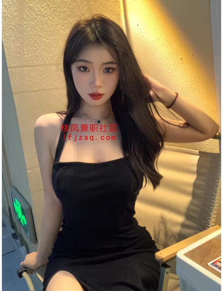 美乳嫩穴女上位蛮腰榨精超级享受