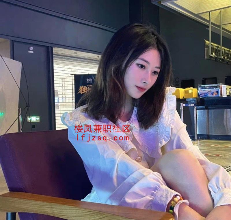 沈阳极品美女粉嫩长腿
