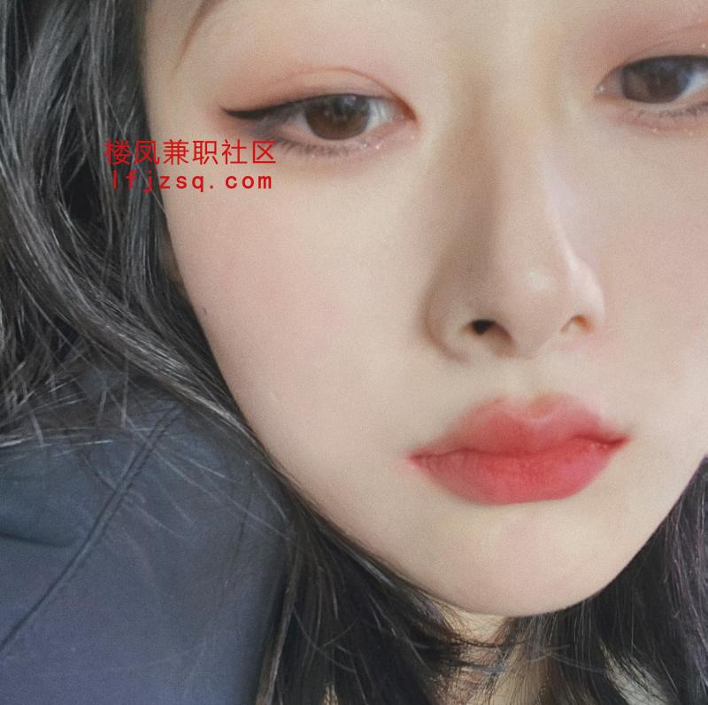 沈阳极品美女粉嫩长腿