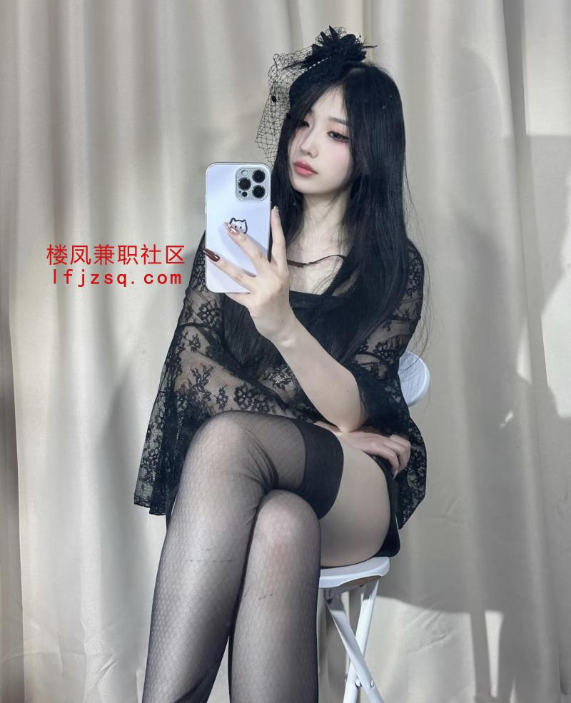 长腿尤物放荡不羁配合各种姿势