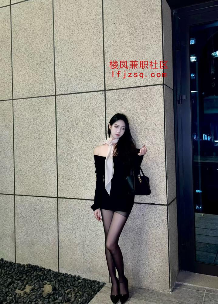 高颜值大胸长腿御姐