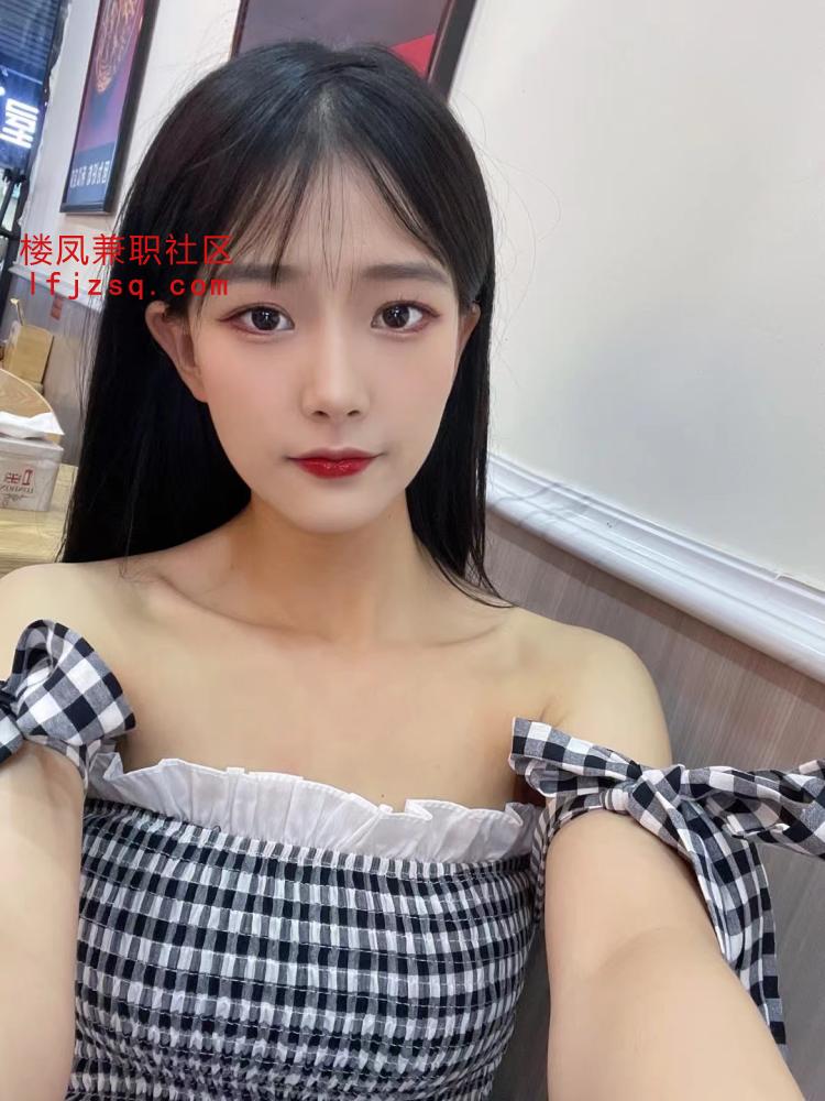 武侯高颜长腿气质妹妹