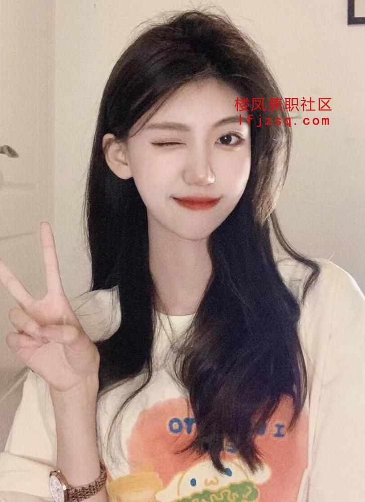 00后兼职妹妹颜值高各种姿势都配合