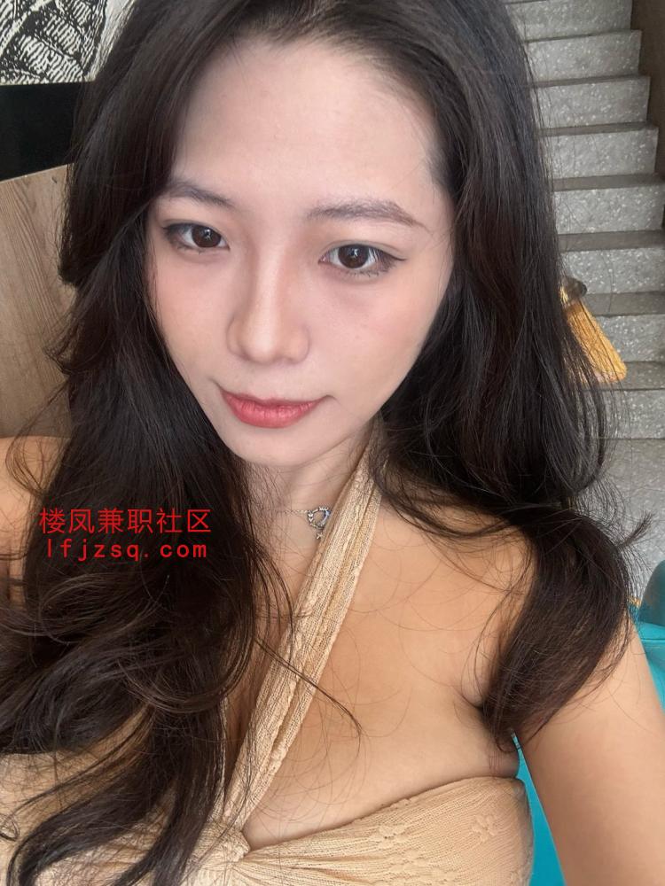 惠州迷人韵味少妇乳交很舒服