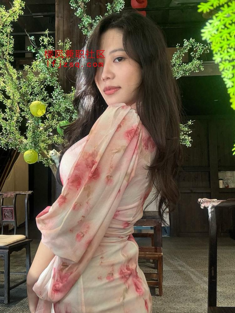 三粉水润逼紧活好可无套