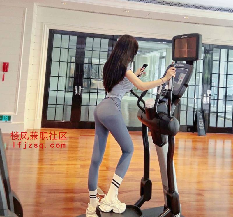 郑州市漂亮妹妹粉嫩多汁前凸后翘蜜桃臀清纯嫩逼水多