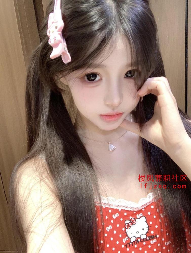 湖州翘臀大奶小妹粉嫩清纯口活好粉嫩骚穴