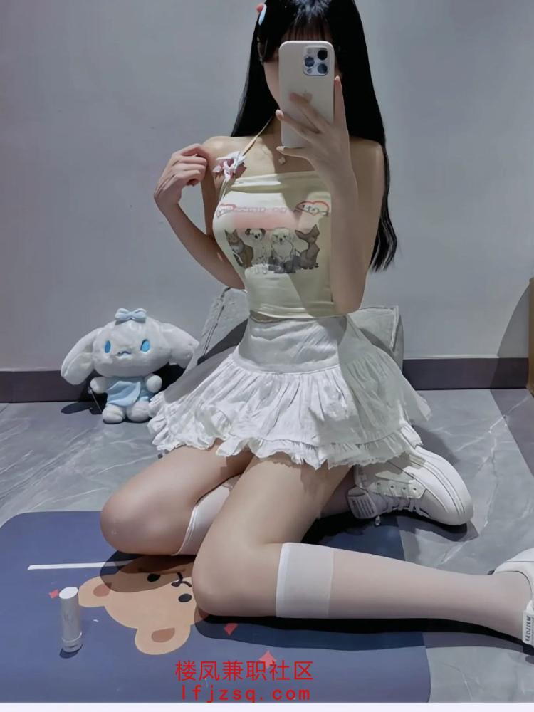 合肥白虎蜜桃臀小骚货（可上门）
