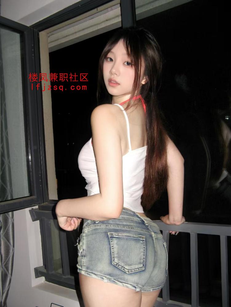 宁波反差淫妹坐莲超级爽