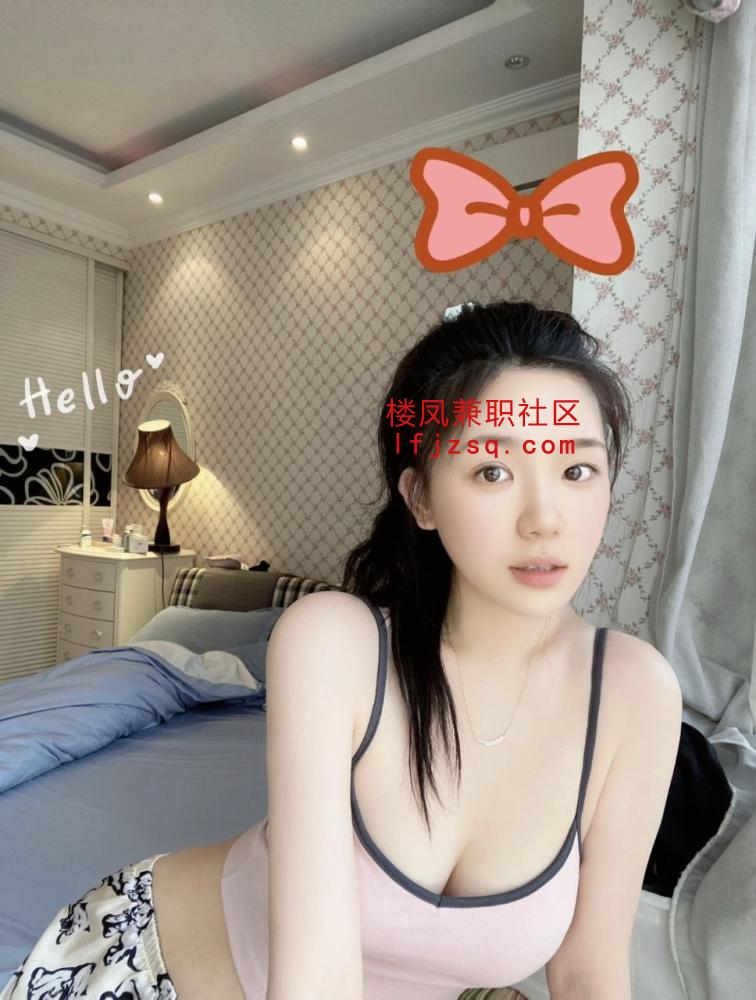 天津市美乳女孩兼职下海温柔体贴，主动服务，口技一流