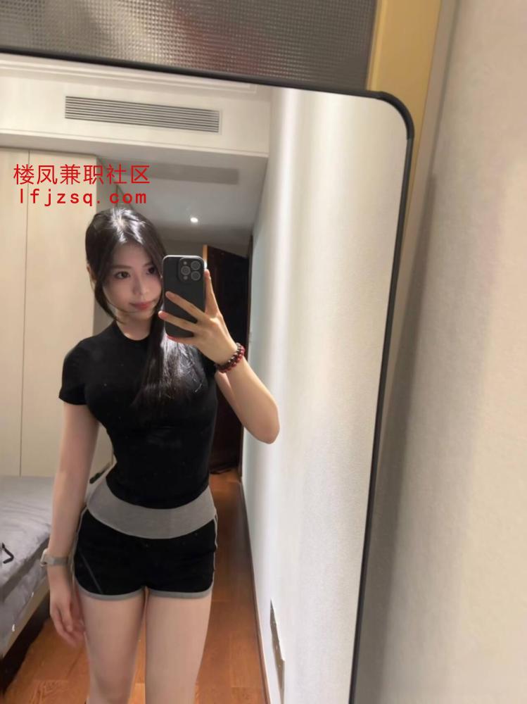 小穴粉嫩 敏感体质丰满B紧水又多