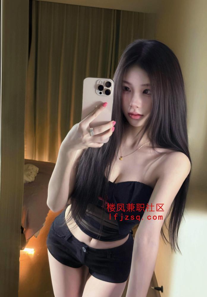 大胸性感妹子刚下水待客如初恋配合度高