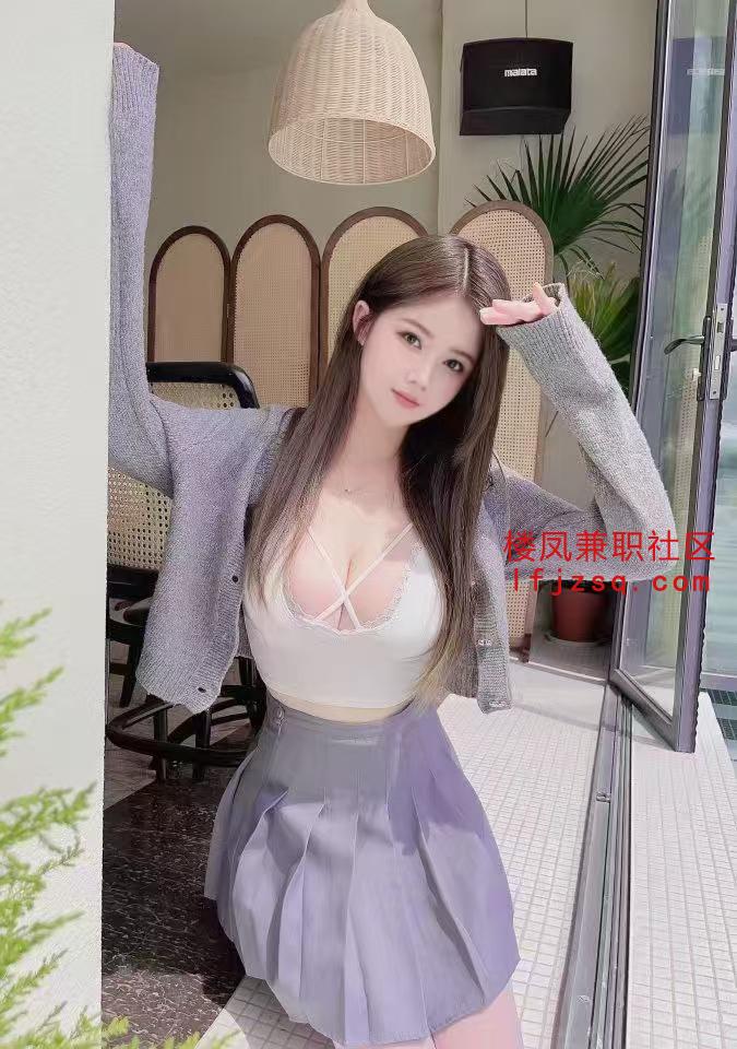 肤白粉嫩多水妹子