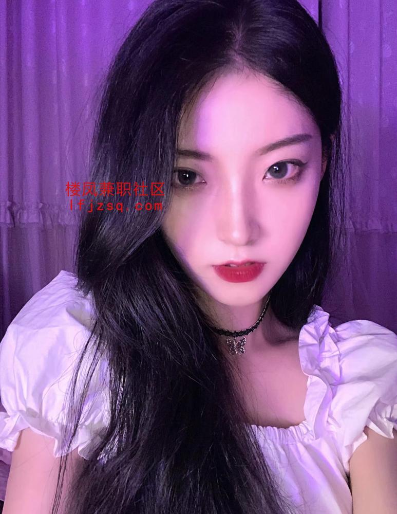 成都热情辣妹美腿玉足