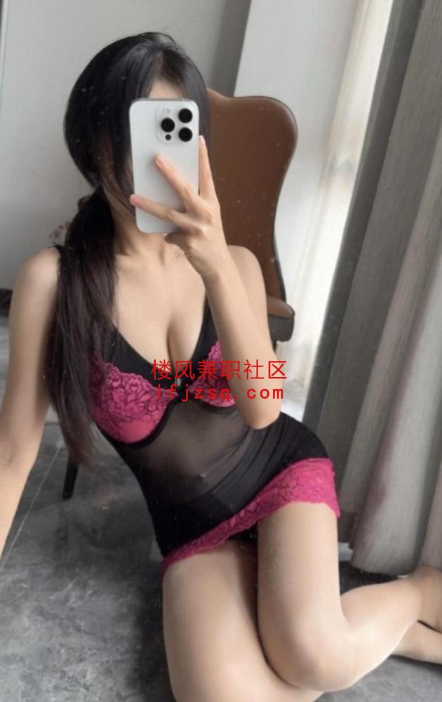 广州风骚妹子扮演风情万种
