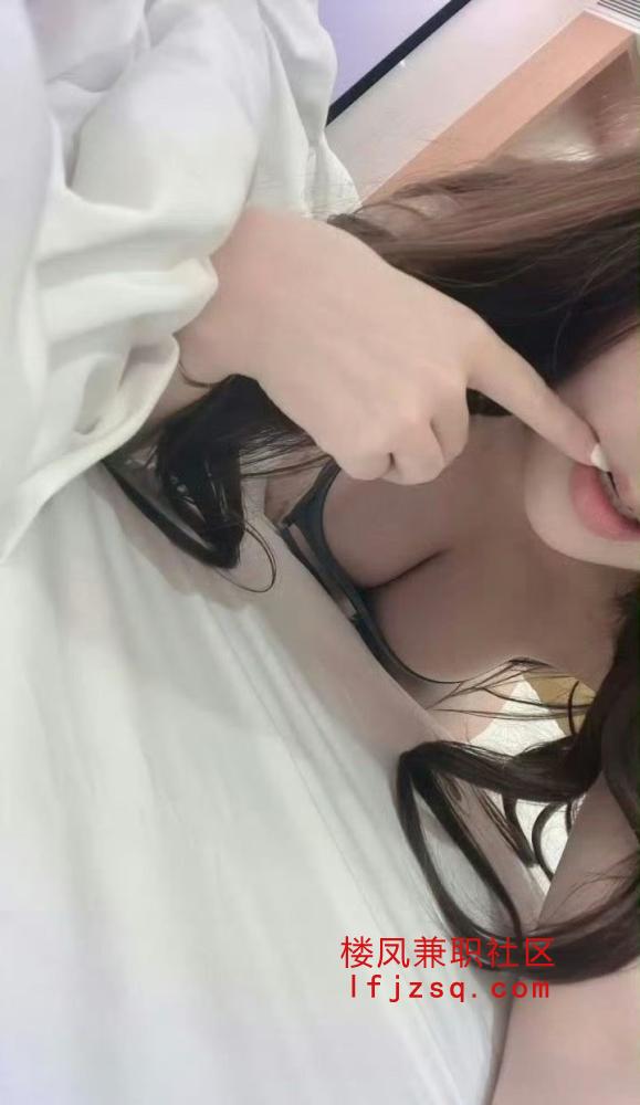 宜宾巨乳美女服务很哇塞