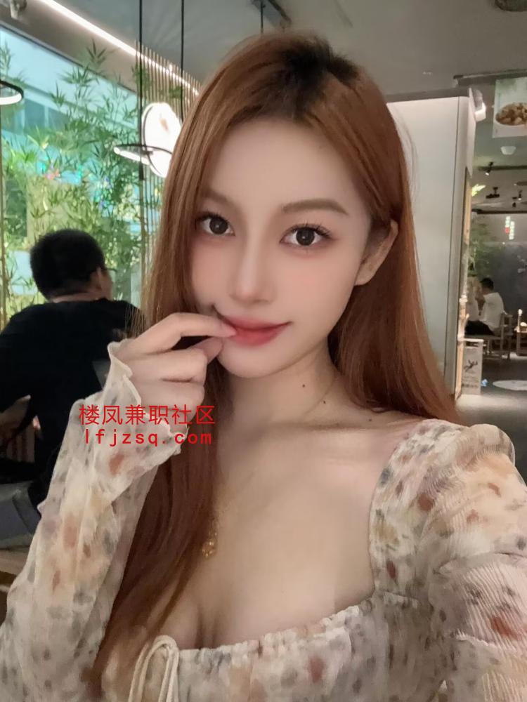 极品兼职妹性感水多粉嫩
